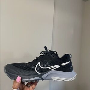 Nike Women’s Black & White Trail Running Shoe